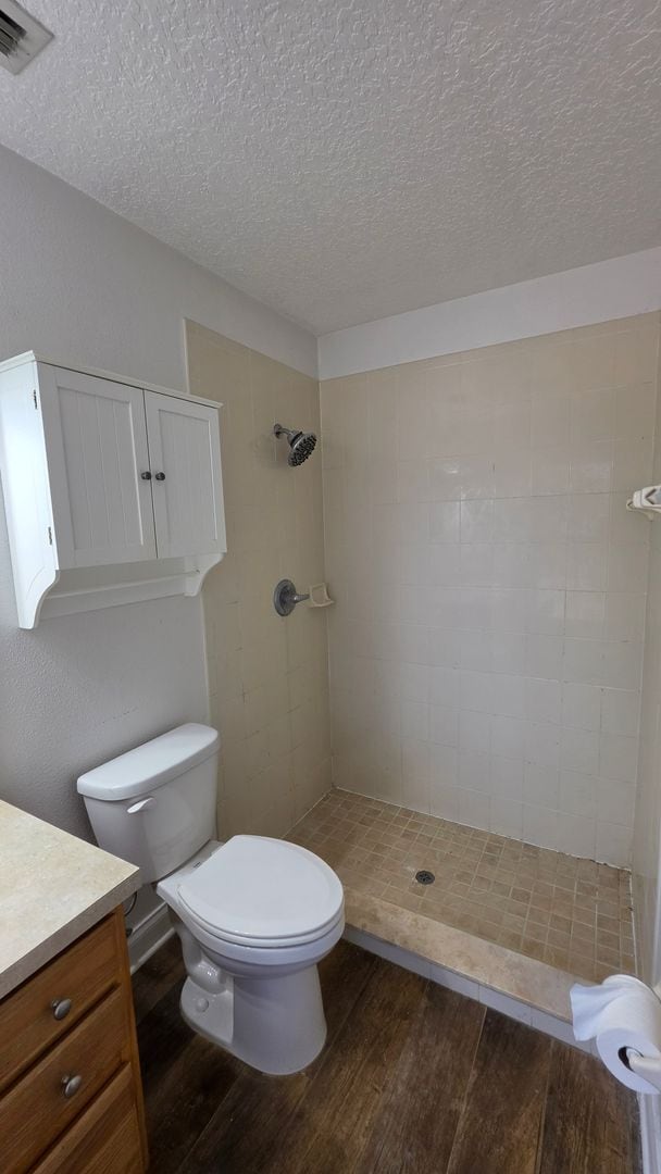 Building Photo - 3 Bed, 2 Bath, 2 Car garage in The Groves at Baytree Community
