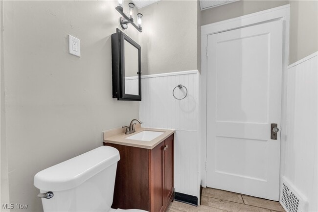 Building Photo - 13601 Othello Ave