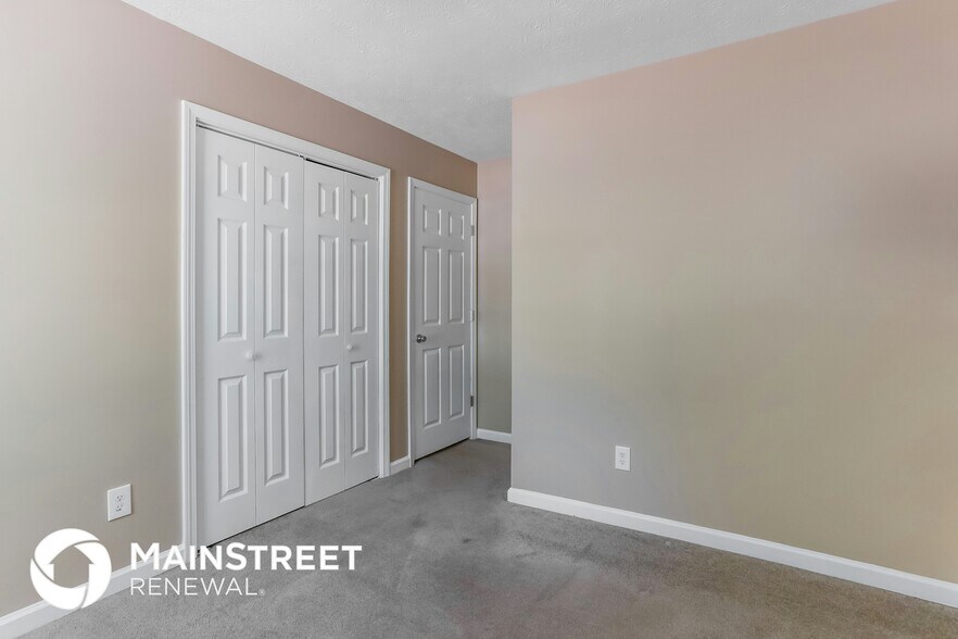 Building Photo - 595 Deering Dr