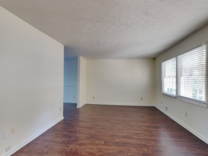 Building Photo - 105 Feldwood Pines St