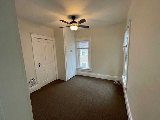 Building Photo - 224 State St