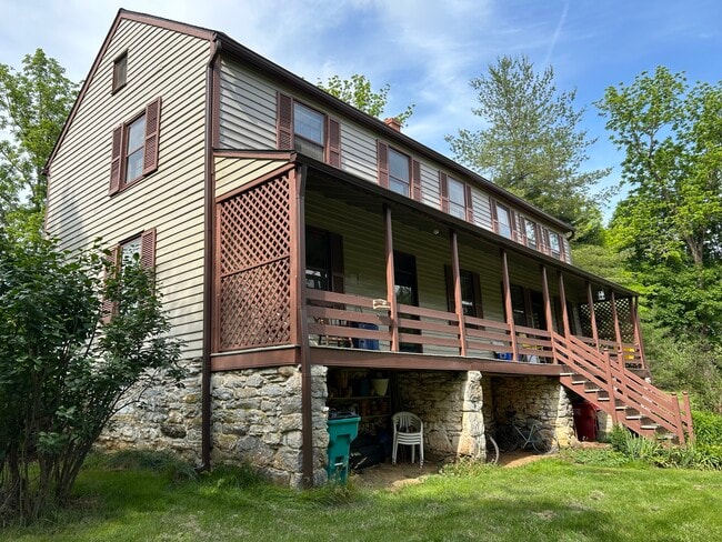 Building Photo - 18953 Keedysville Rd