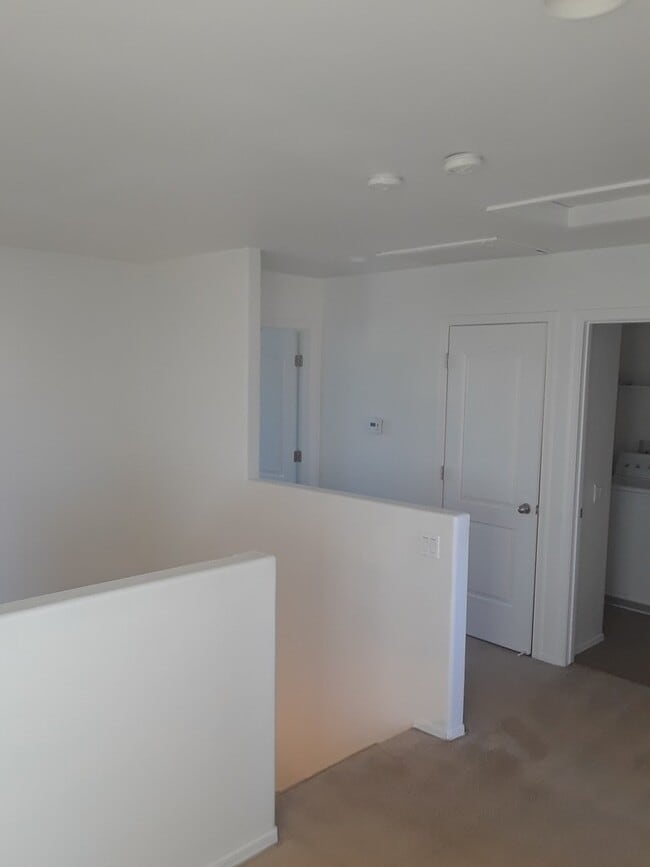 Building Photo - 3 Bedroom - 2.5 Bath - 1605 Sq Ft - Rancho Sahuarita Community - Sahuarita