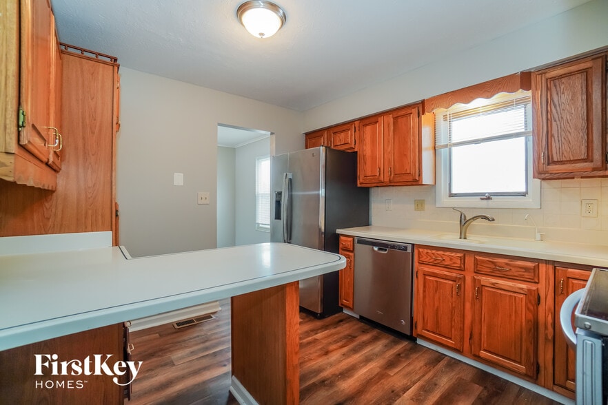 Building Photo - 1056 Briarcliff Rd