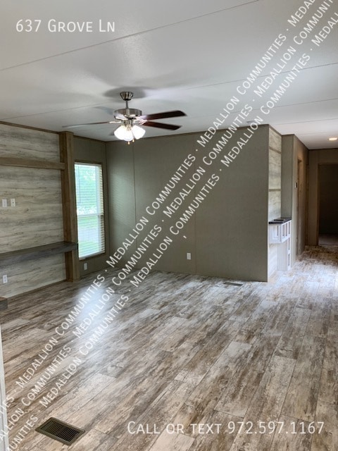 Building Photo - 637 Grove Ln