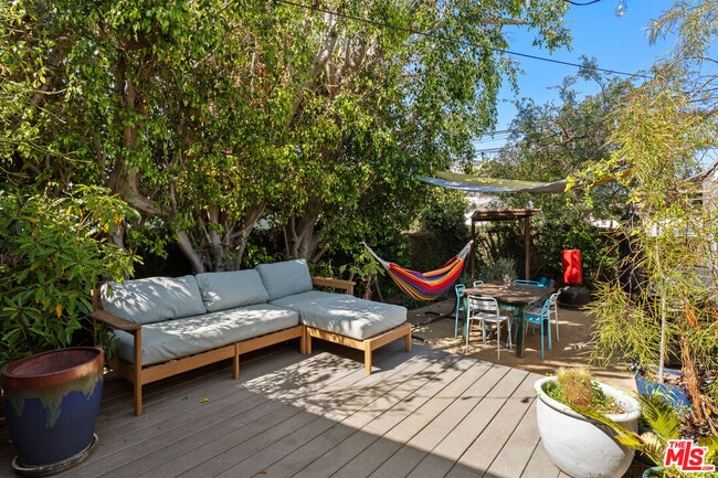 Primary Photo - 3612 Greenwood Ave