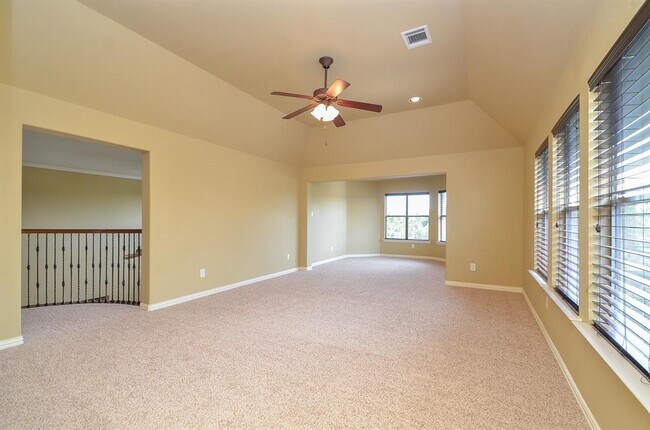 Building Photo - 27411 Robillard Springs Ln