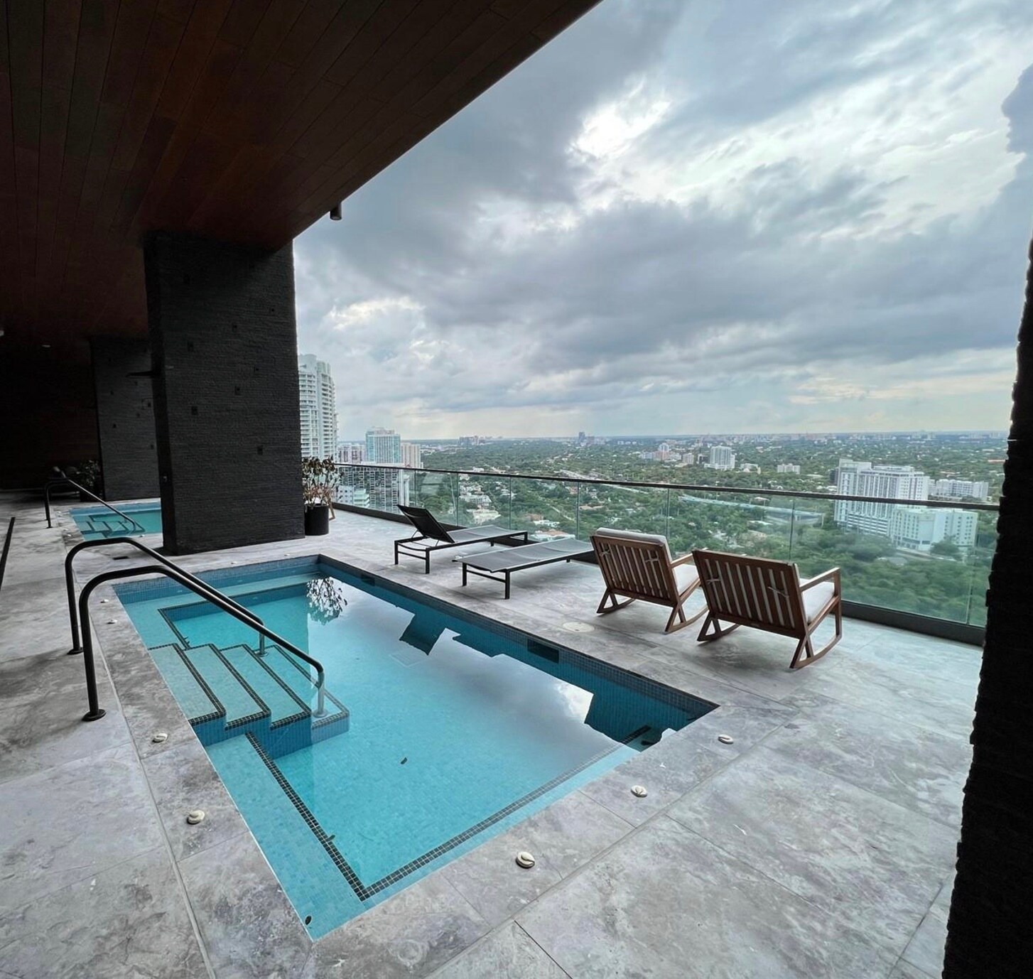 Building Photo - 1451 Brickell Ave