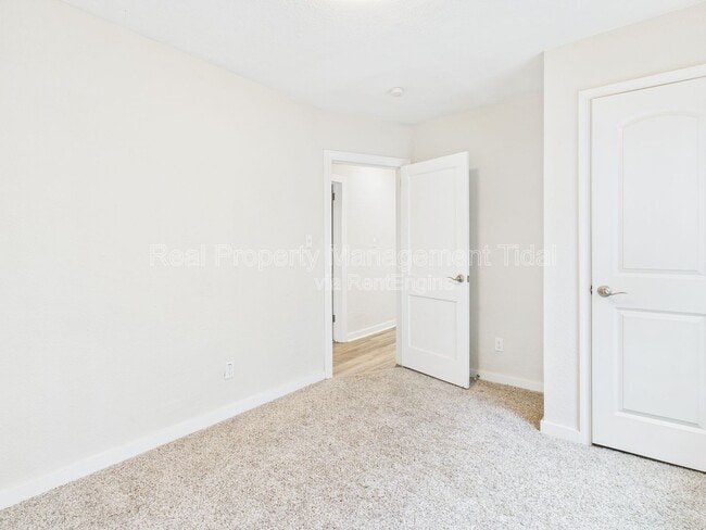 Building Photo - 3853 Atterbury St