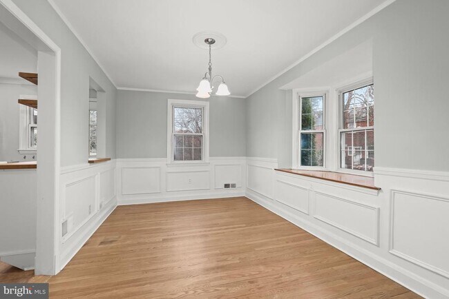Building Photo - 8336 Wyton Rd