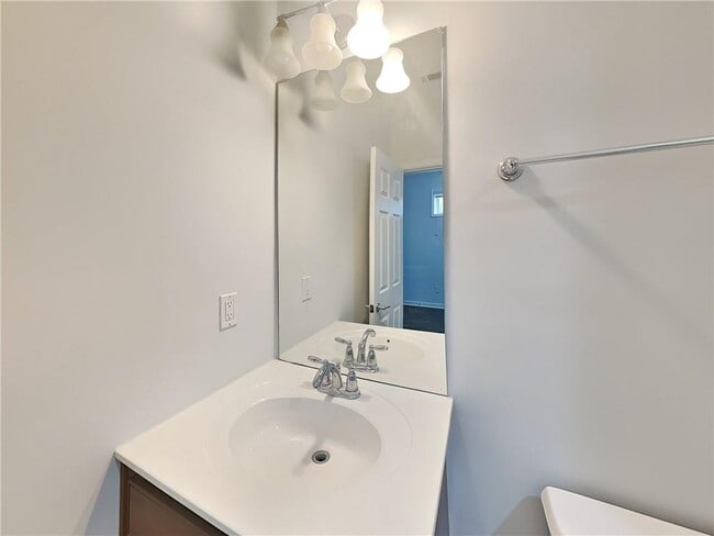 Building Photo - 2279 Millhaven St SE