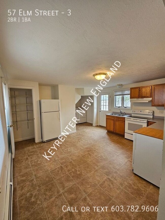 Building Photo - 57 Elm St