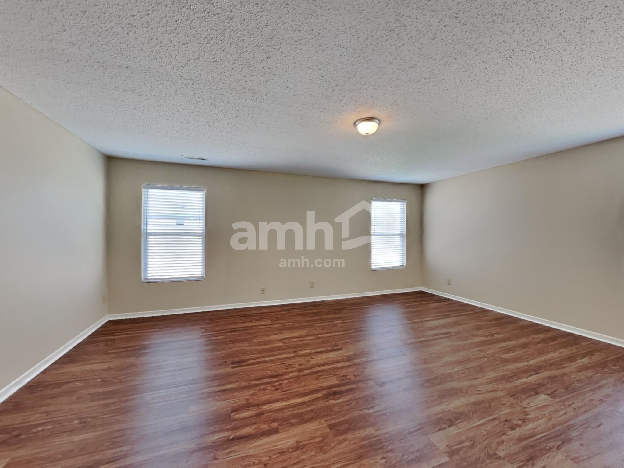 Building Photo - 2317 Bridlewood Dr