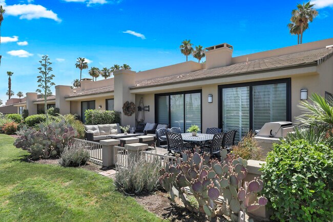 Building Photo - 76570 Hollyhock Dr
