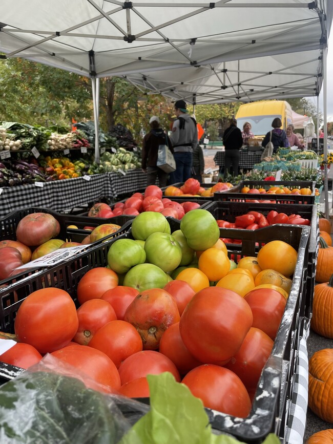 Local Farmer's Market - 2219 Flagler Pl NW