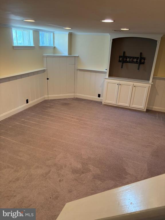 Building Photo - 1543 Cottage Ln