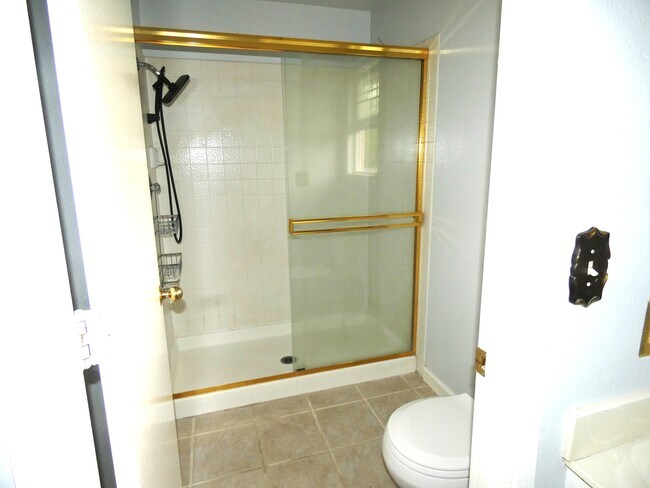 Building Photo - 3925 Parque Verde Ln