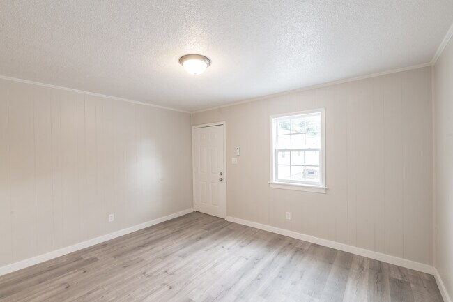 Building Photo - 1612 Betz St
