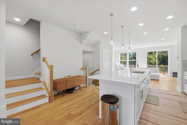 Building Photo - 9228 Wood Violet Ct