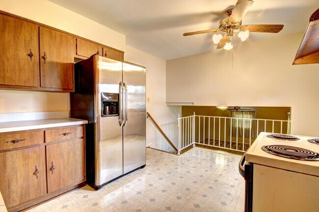 Building Photo - Available NOW - 4 beds/ 2 baths - $2,000/mo