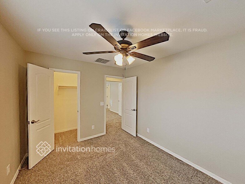 Building Photo - 832 S Henry Ln