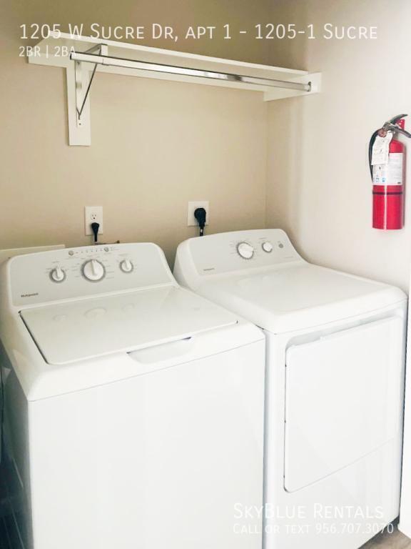 Building Photo - 1205 W Sucre Dr