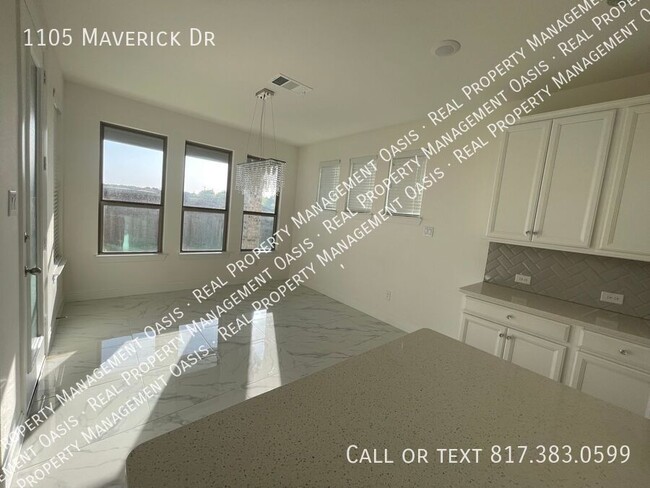 Building Photo - 1105 Maverick Dr
