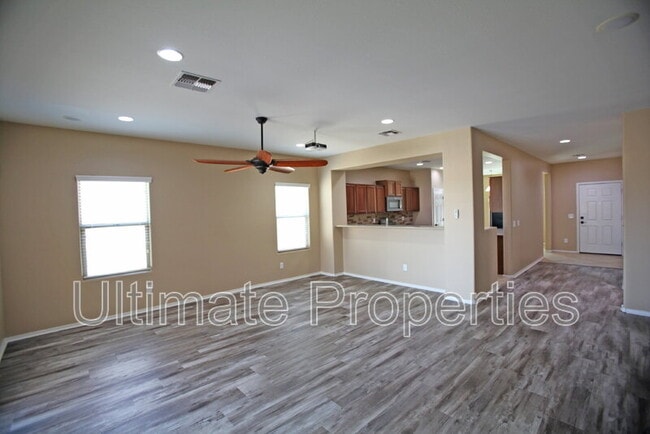 Building Photo - 18028 W Golden Ln