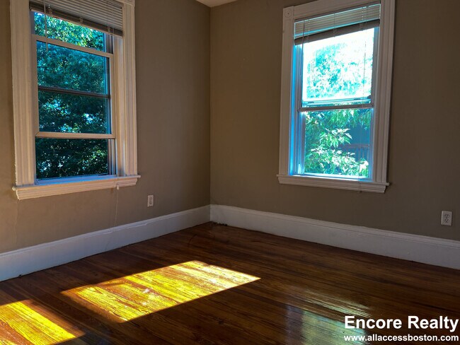 Building Photo - 1 Parker Hill Terrace