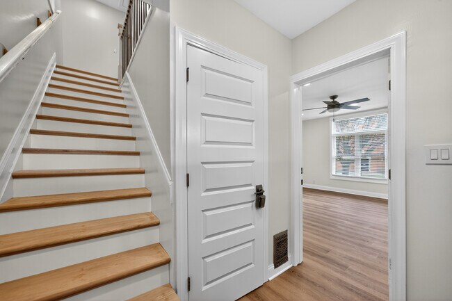 Building Photo - 305 W Exchange St