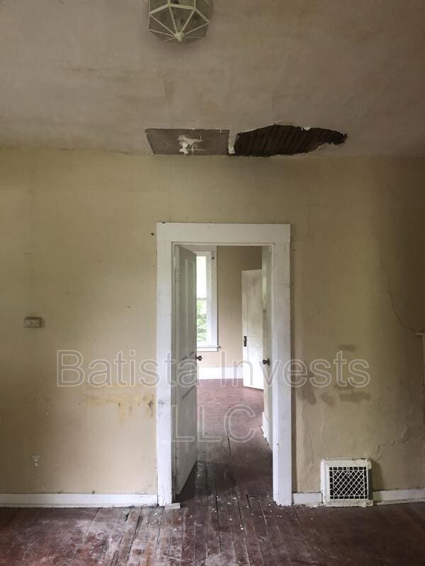 Building Photo - 821 E McCarty St