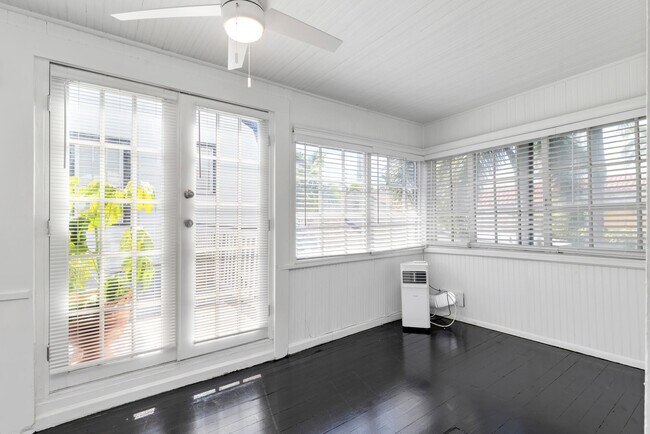 Building Photo - 204 Conniston Rd