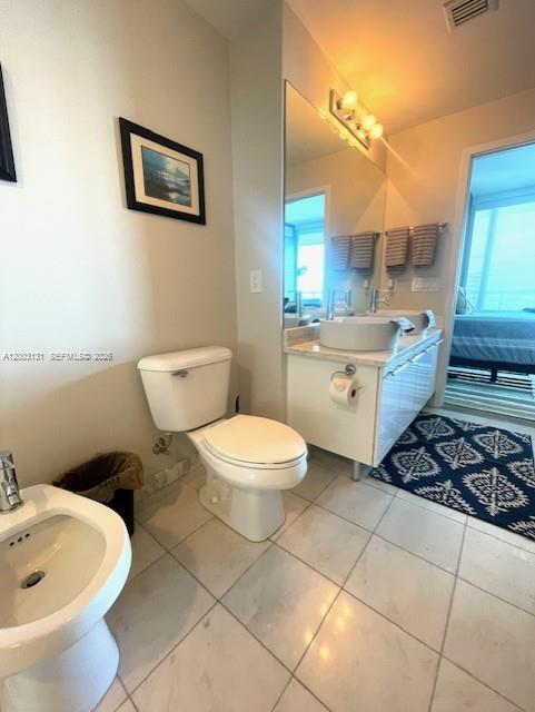 Building Photo - 888 Biscayne Blvd