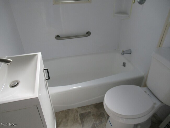 Building Photo - 8005 Bremen Ave