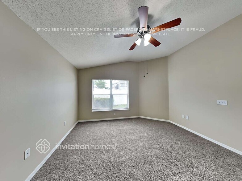 Building Photo - 12709 Tall Pines Way