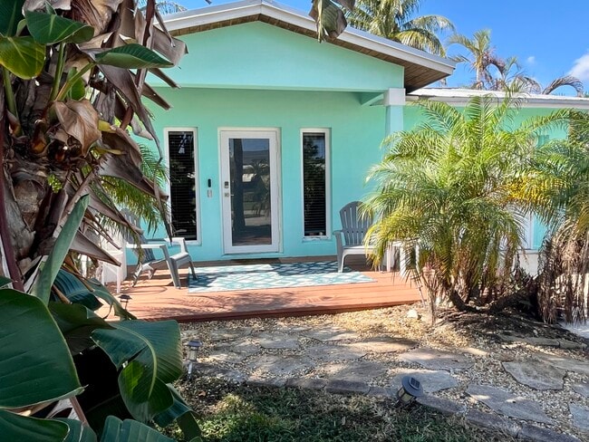 Building Photo - 3118 Pierson Dr