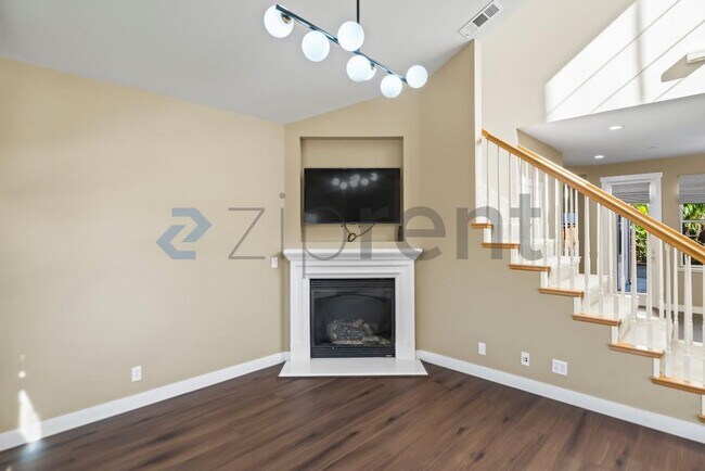 Building Photo - 1294 Pistachio Terrace