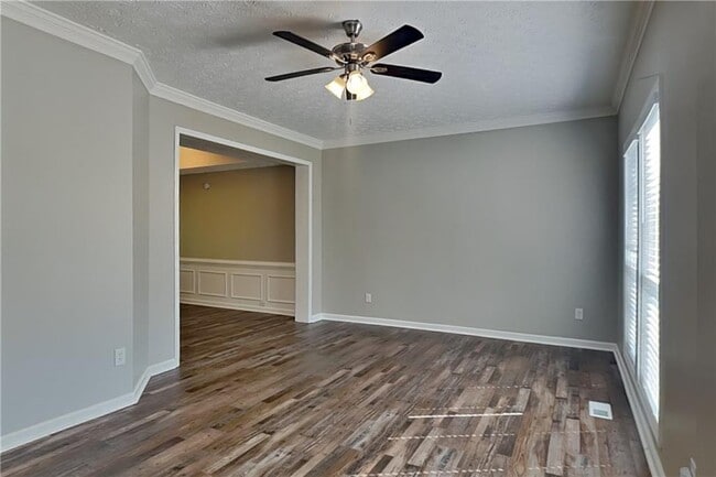 Building Photo - 2875 White Blossom Ln