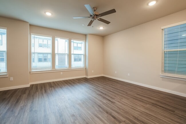 Building Photo - 18519 Centro Row