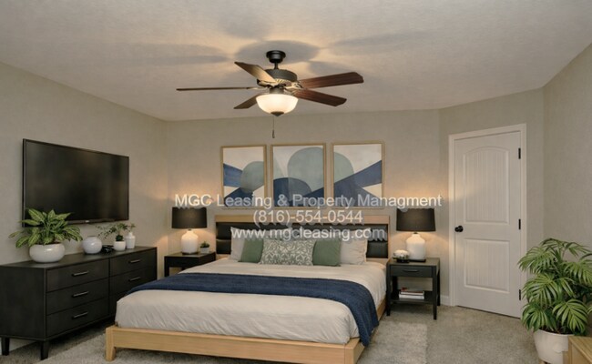 Building Photo - EAGLE CREEK LUXURY TOWNHOME READY for your August move!
