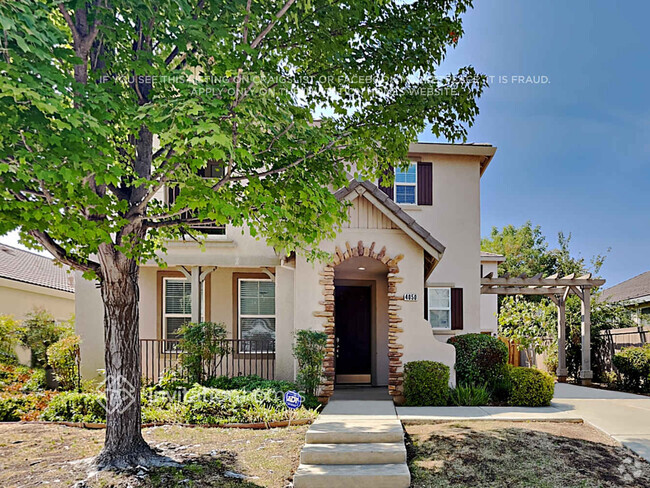 Building Photo - 4050 Coratina Way