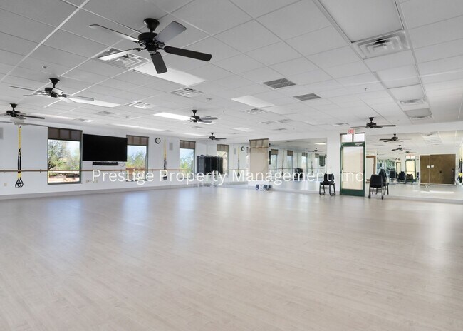 Building Photo - 5252 W Winding Desert Dr