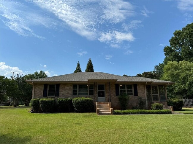 Primary Photo - 5005 Lower Roswell Rd