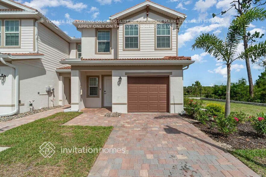 Building Photo - 7147 Greenwood Park Cir