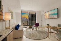 Building Photo - 601 NE 1st Ave