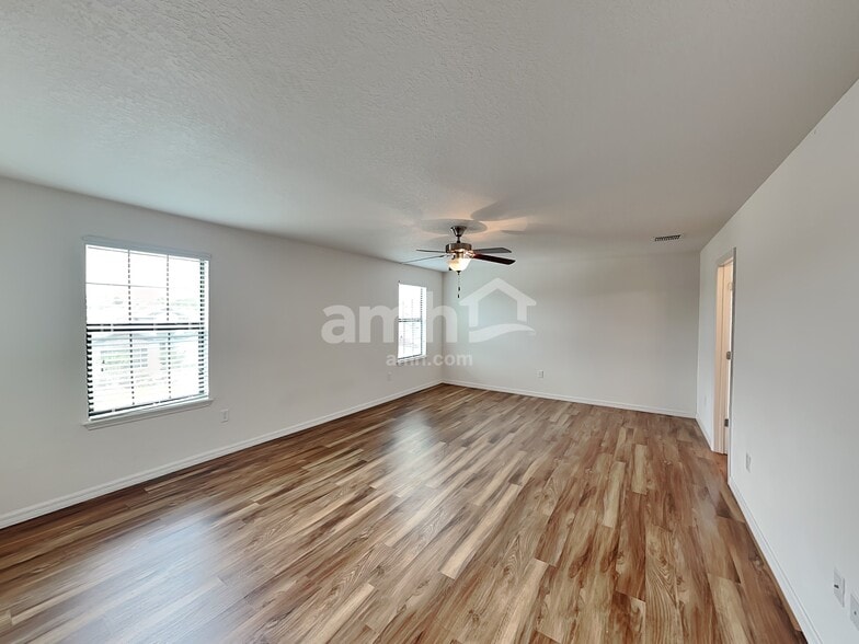 Building Photo - 11818 Winterset Cove Dr