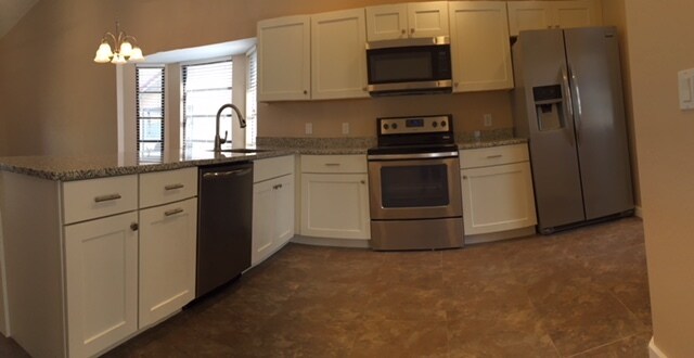 Building Photo - 2623 Magdalina Dr