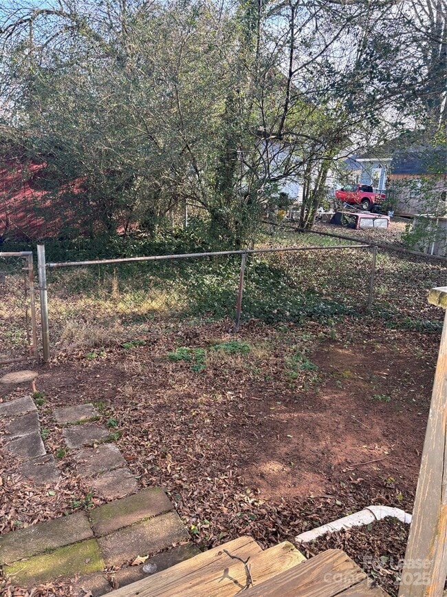 Building Photo - 828 Spruce St