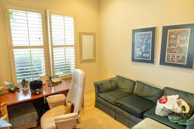 Building Photo - 115 Maybeck St