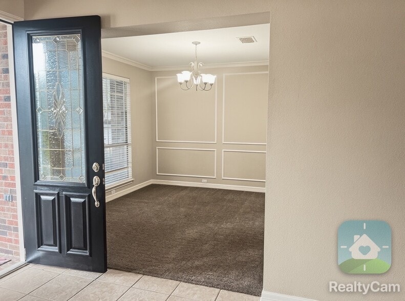 Dining/Office Space - 15201 Calaveras Dr